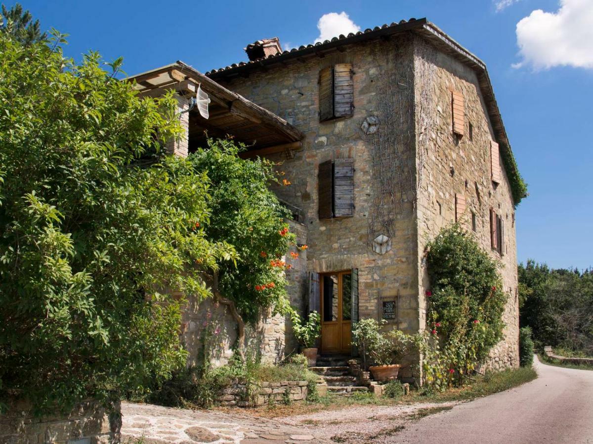 Casa La Valle, Gubbio, Frazione Santa Cristina Bed & Breakfast Ngoại thất bức ảnh